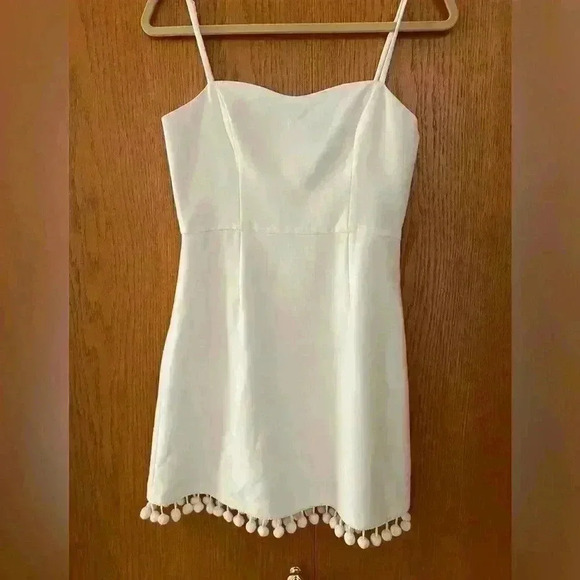 White French connection NWT dress with Pom pom hem Size 6 - Picture 5 of 10